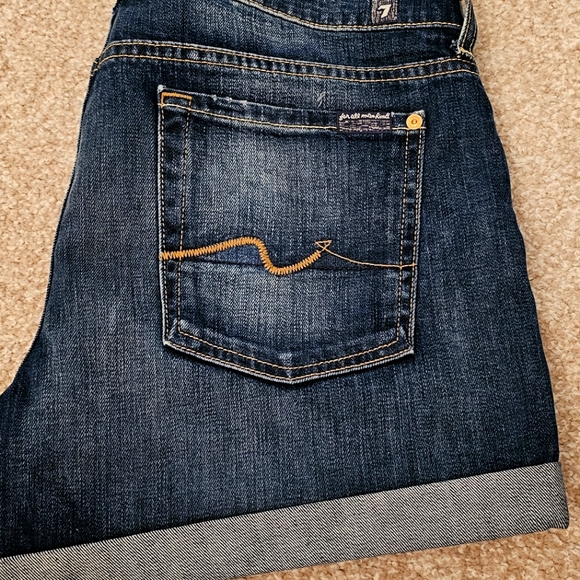 7 for All Mankind denim shorts - Picture 2 of 3